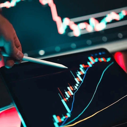 Luxenora performance analytics illustration